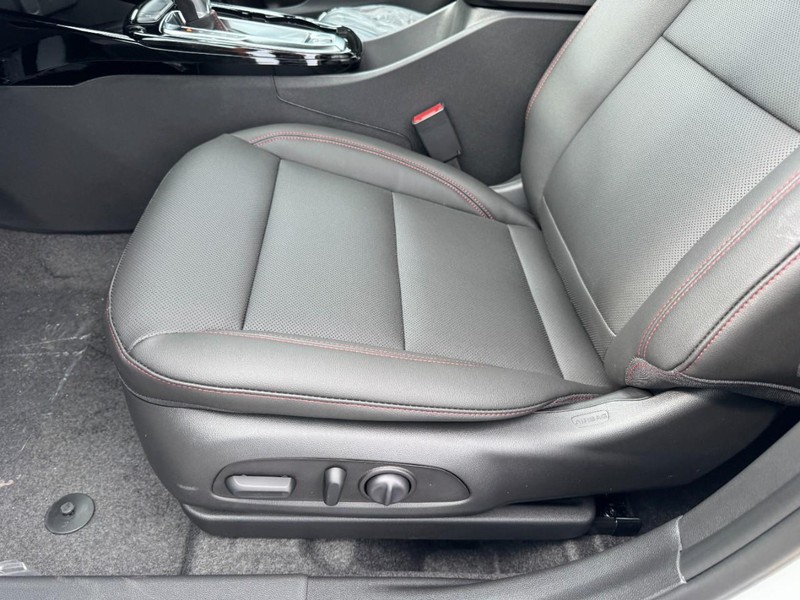 Chevrolet Trax Vehicle Image 08