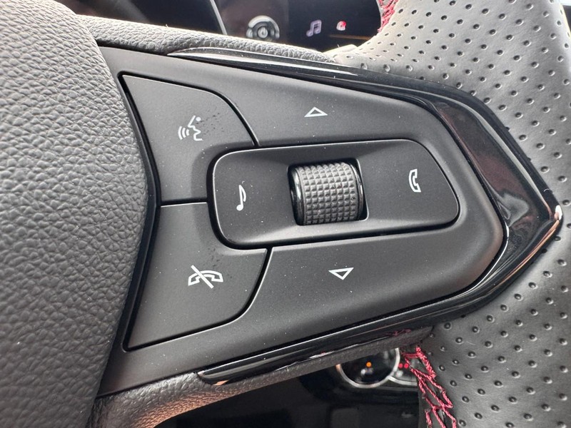 Chevrolet Trax Vehicle Image 11