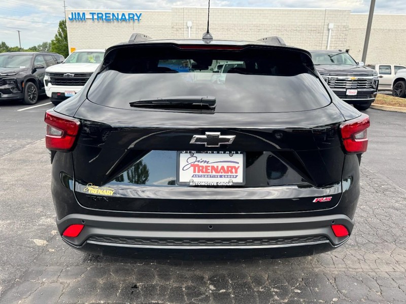 Chevrolet Trax Vehicle Image 04
