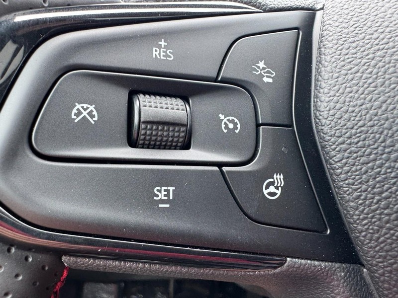 Chevrolet Trax Vehicle Image 12