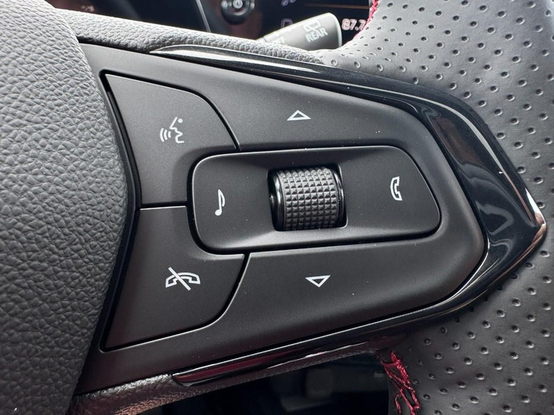Chevrolet Trax Vehicle Image 13
