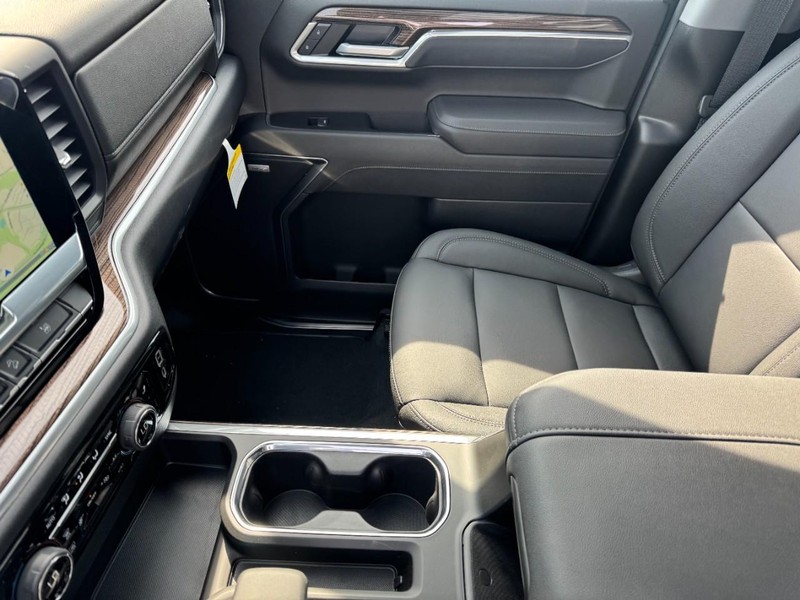Chevrolet Silverado 1500 Vehicle Image 11