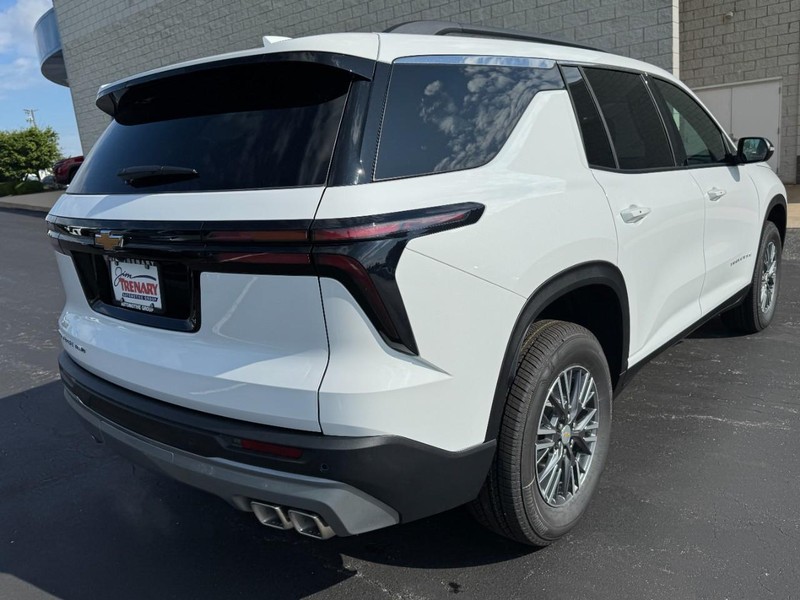 Chevrolet Traverse Vehicle Image 03