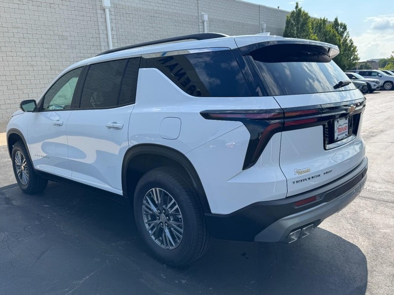 Chevrolet Traverse Vehicle Image 05