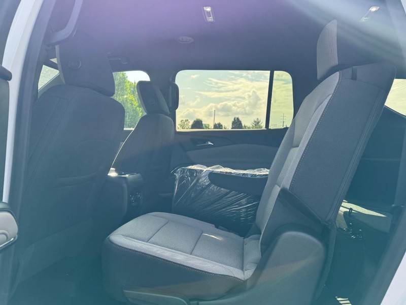 Chevrolet Traverse Vehicle Image 07