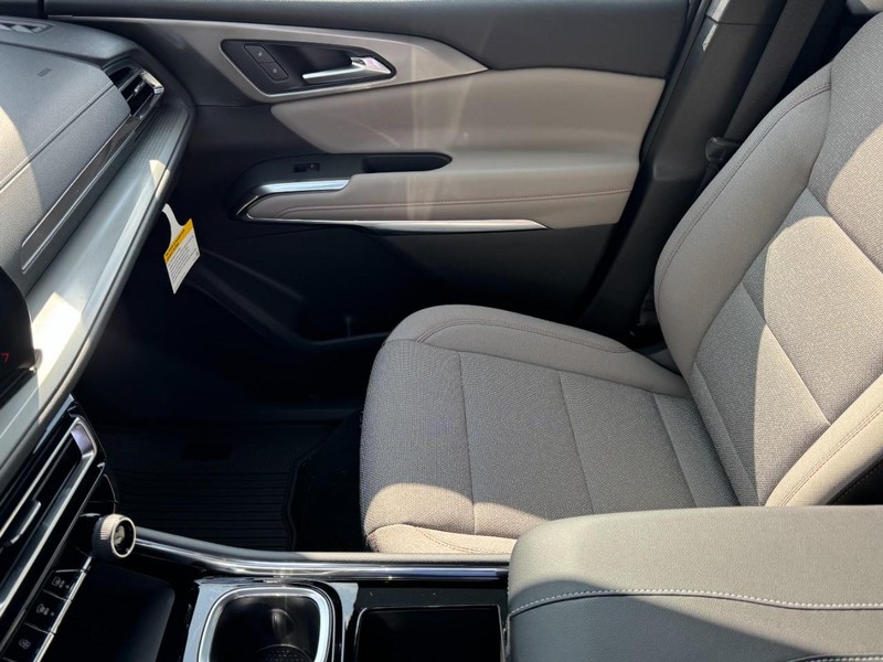Chevrolet Traverse Vehicle Image 08