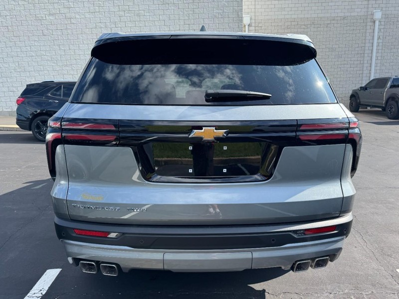 Chevrolet Traverse Vehicle Image 04