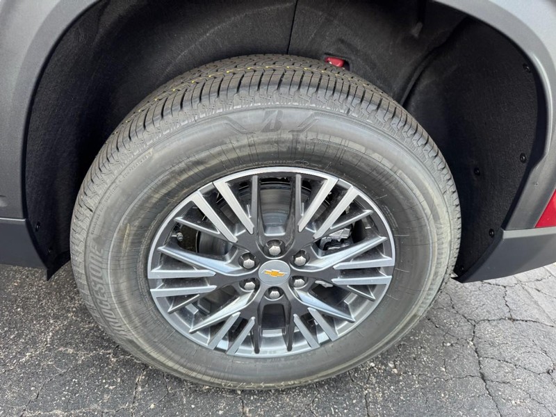 Chevrolet Traverse Vehicle Image 06