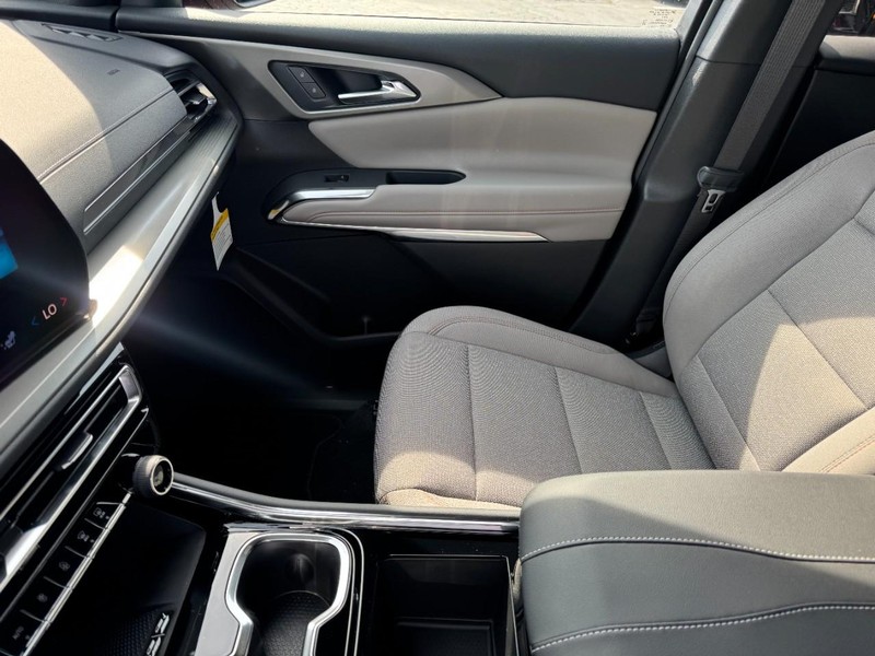 Chevrolet Traverse Vehicle Image 09