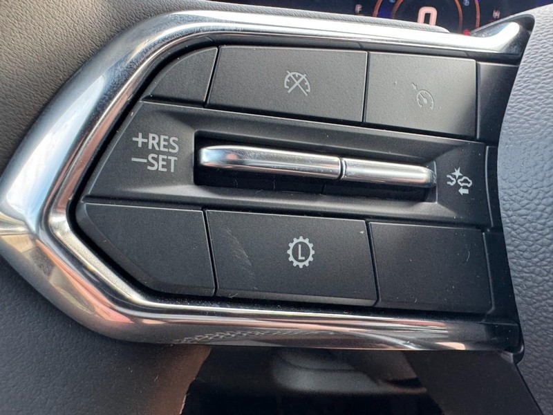 Chevrolet Traverse Vehicle Image 12