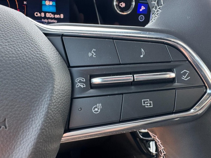Chevrolet Traverse Vehicle Image 13