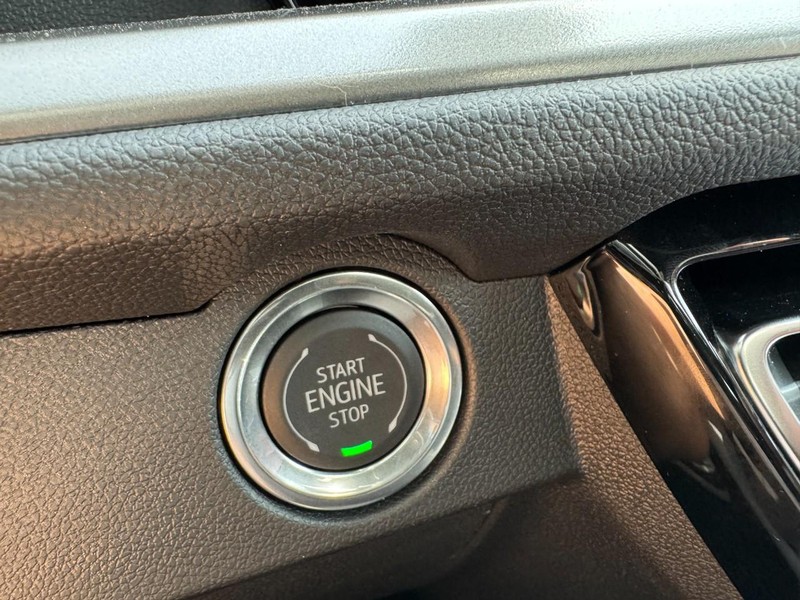 Chevrolet Traverse Vehicle Image 17