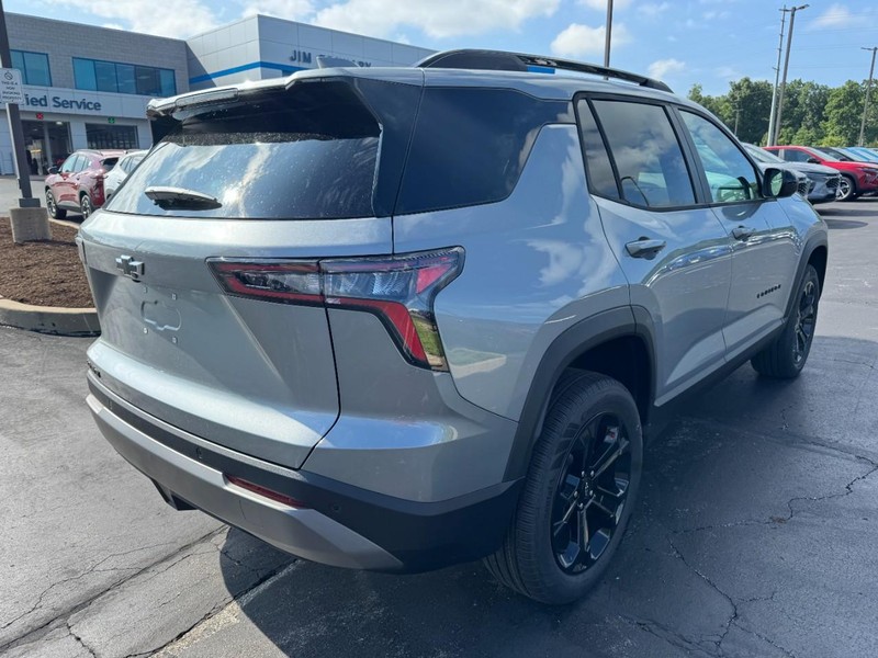 Chevrolet Equinox Vehicle Image 03