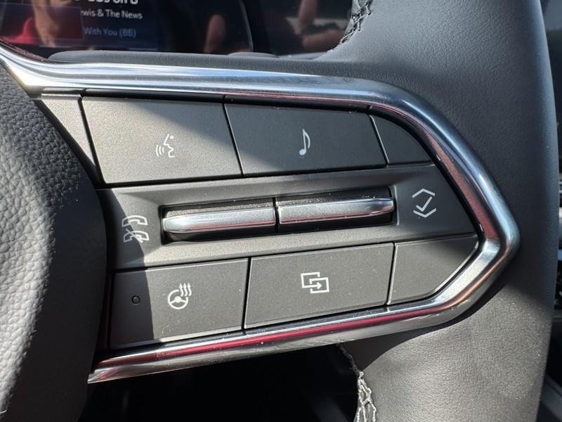 Chevrolet Equinox Vehicle Image 13