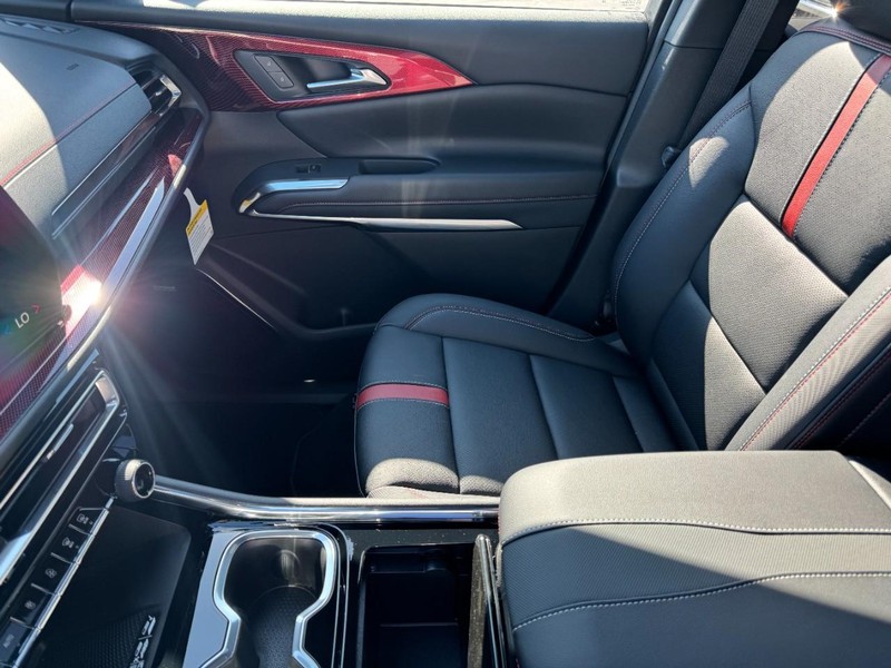 Chevrolet Traverse Vehicle Image 10