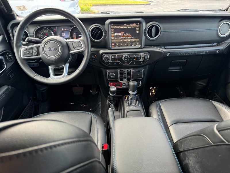 Jeep Wrangler 4xe Vehicle Image 11