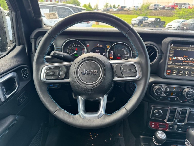 Jeep Wrangler 4xe Vehicle Image 12