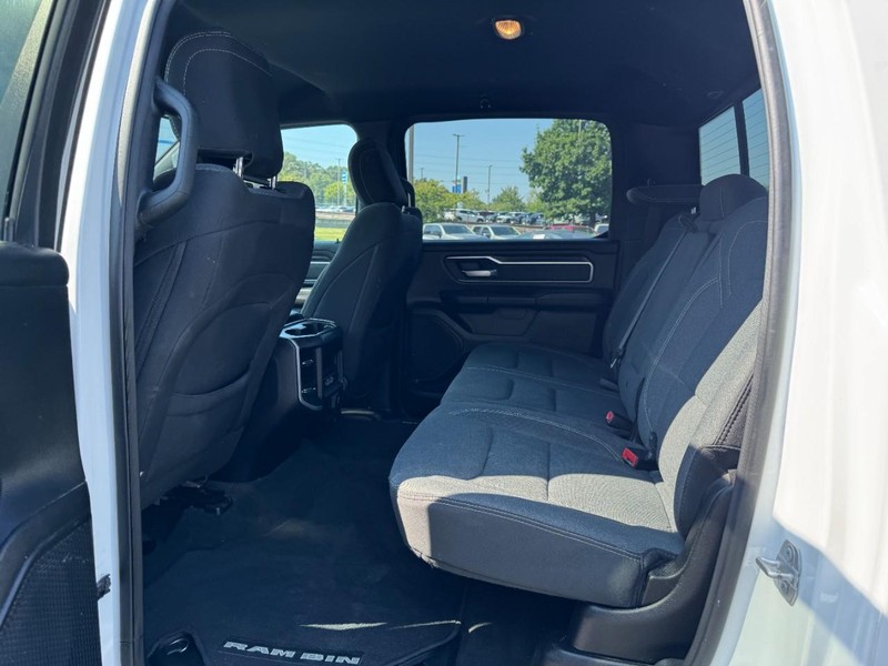 Ram 1500 Vehicle Image 09