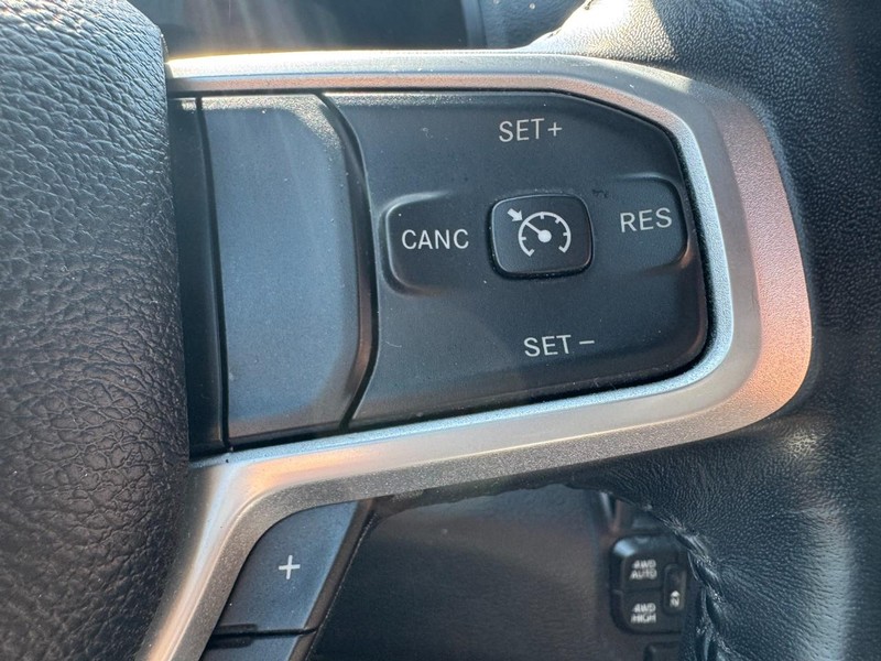 Ram 1500 Vehicle Image 16
