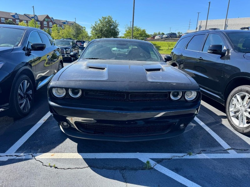 Dodge Challenger Vehicle Image 03