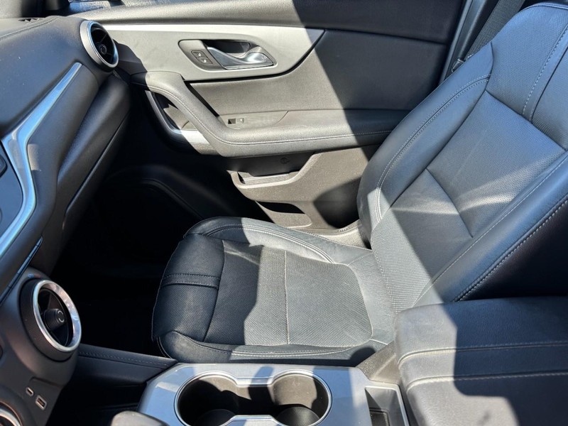 Chevrolet Blazer Vehicle Full-screen Gallery Image 13
