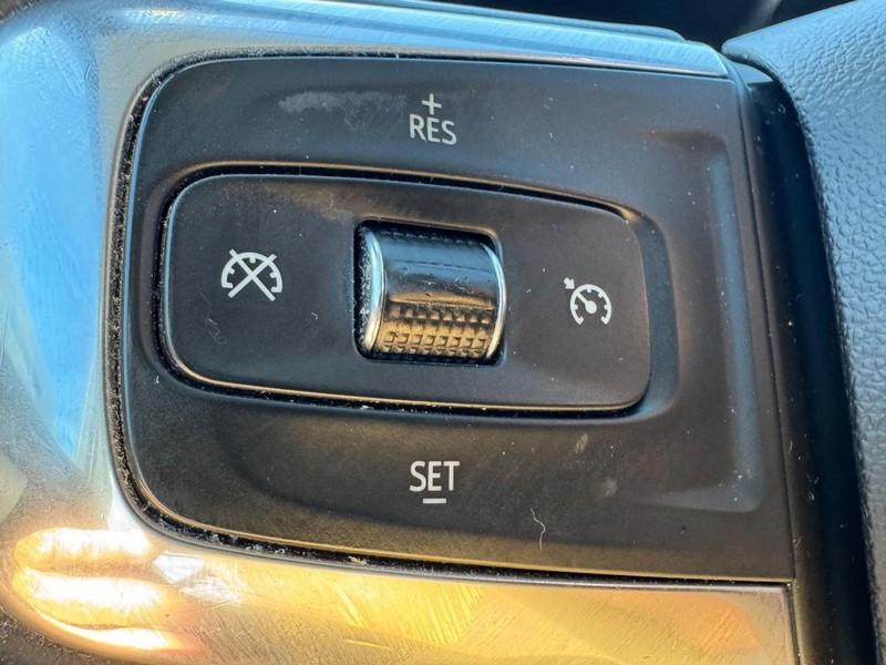 Chevrolet Blazer Vehicle Full-screen Gallery Image 16