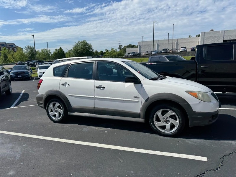 Pontiac Vibe Vehicle Image 05