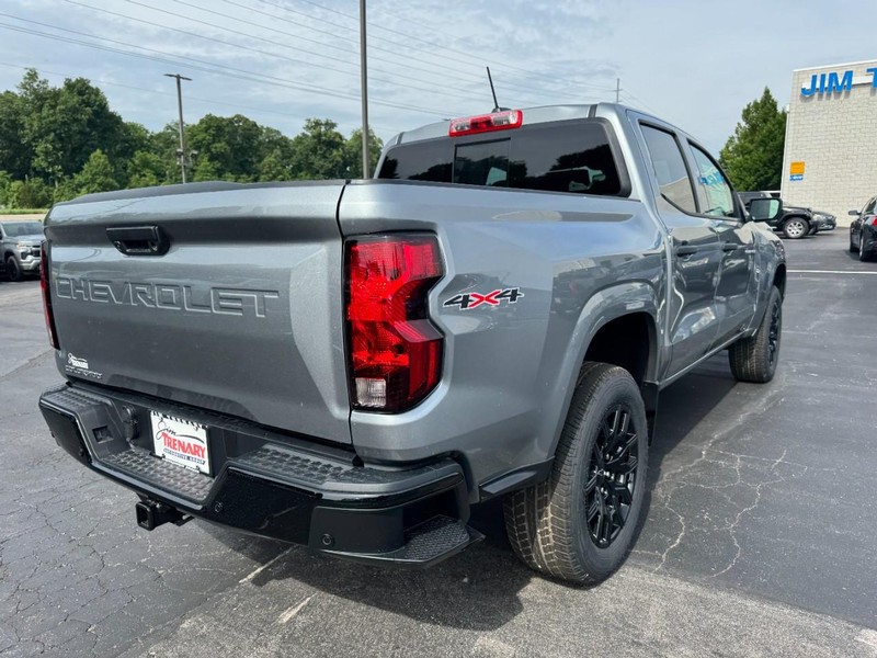Chevrolet Colorado Vehicle Image 02