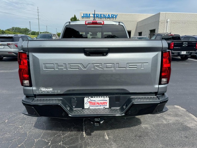 Chevrolet Colorado Vehicle Image 03