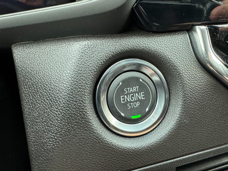 Chevrolet Colorado Vehicle Image 17