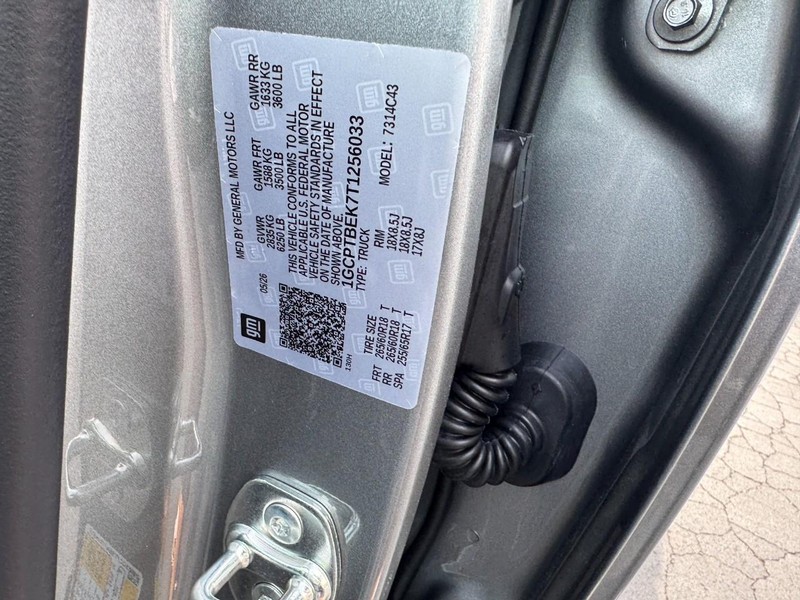Chevrolet Colorado Vehicle Image 18
