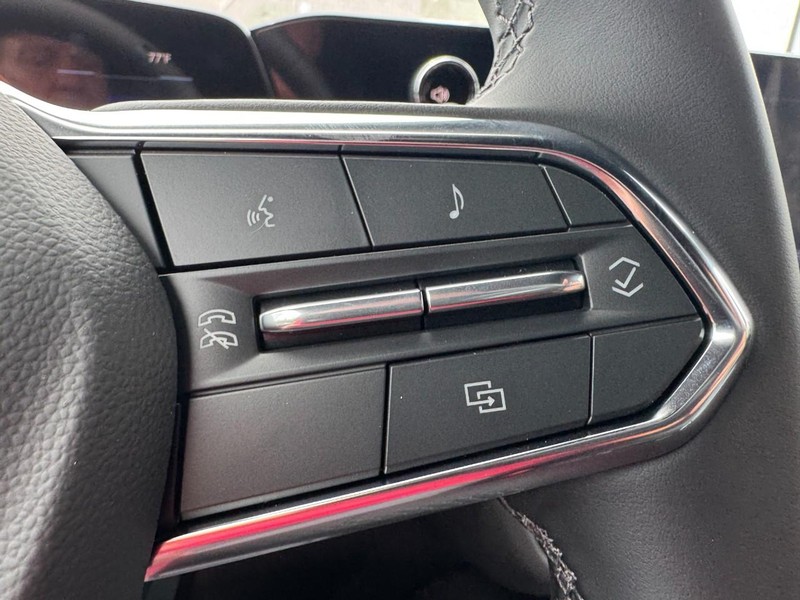 Chevrolet Tahoe Vehicle Image 12