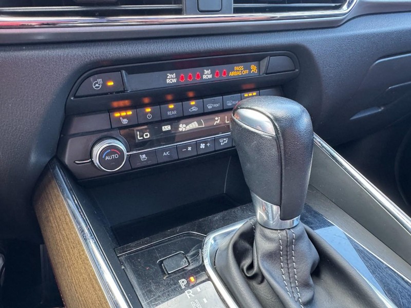 Mazda CX-9 Vehicle Image 20