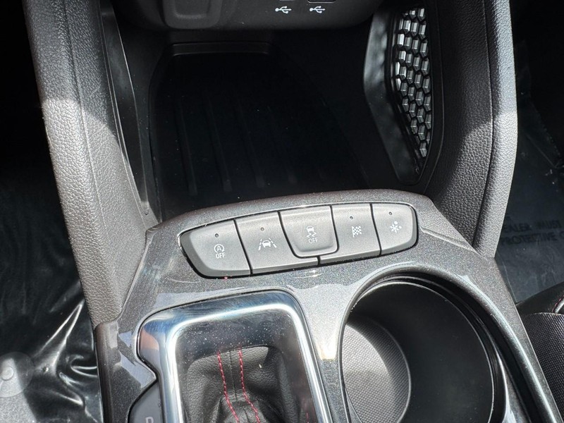 Chevrolet TrailBlazer Vehicle Image 21