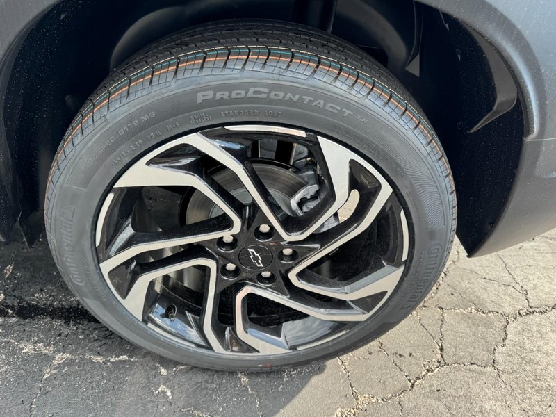 Chevrolet TrailBlazer Vehicle Image 06