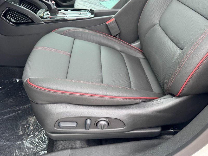 Chevrolet TrailBlazer Vehicle Image 07