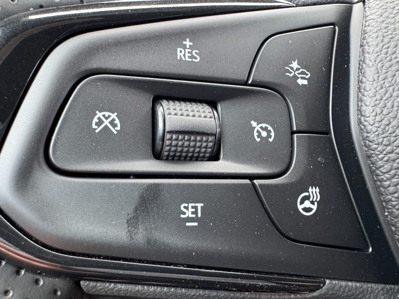 Chevrolet TrailBlazer Vehicle Image 09