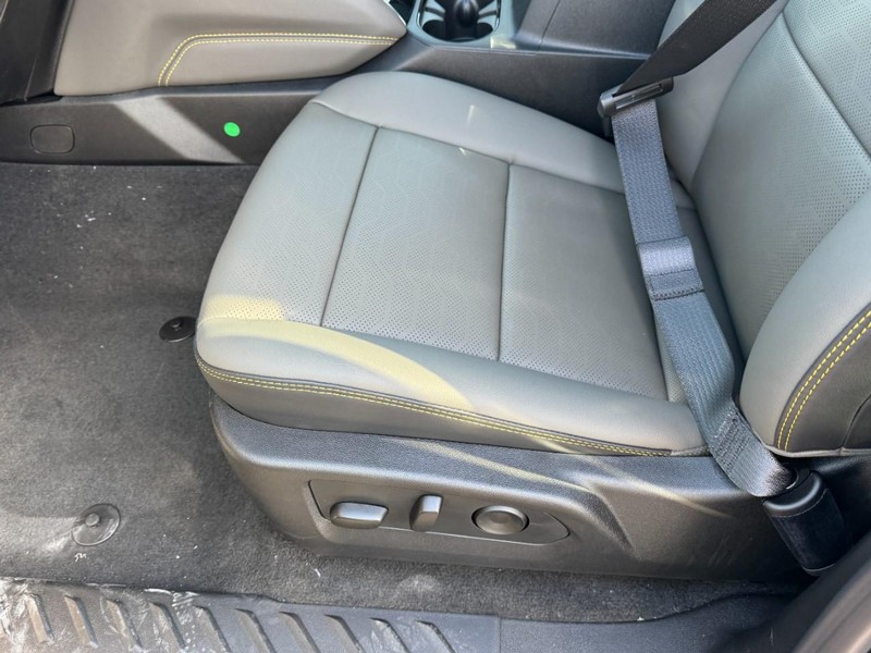 Chevrolet Colorado Vehicle Image 10