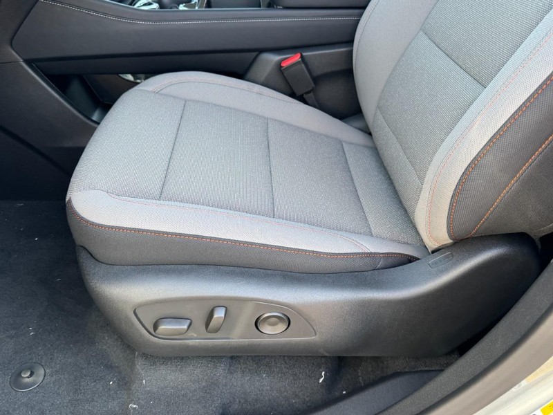 Chevrolet Traverse Vehicle Image 09