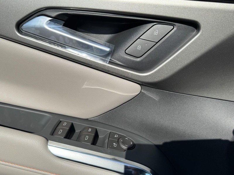 Chevrolet Traverse Vehicle Image 10