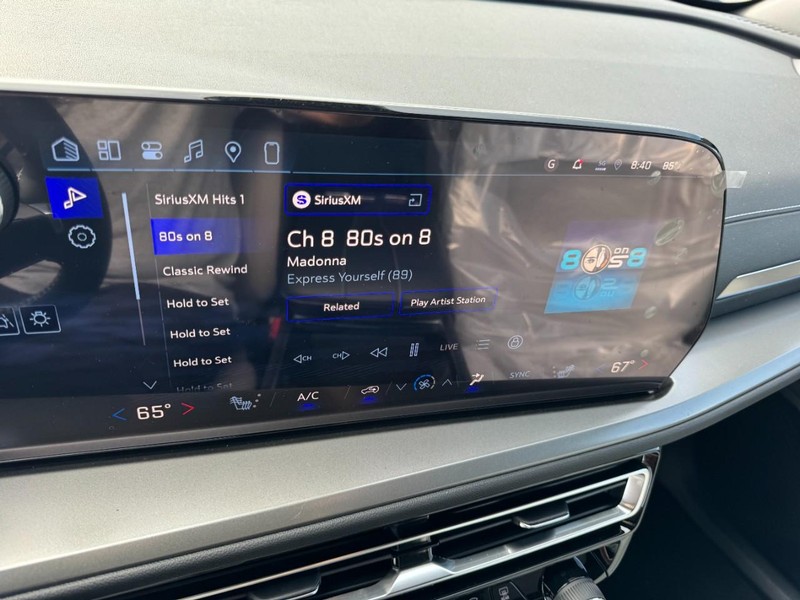 Chevrolet Traverse Vehicle Image 14