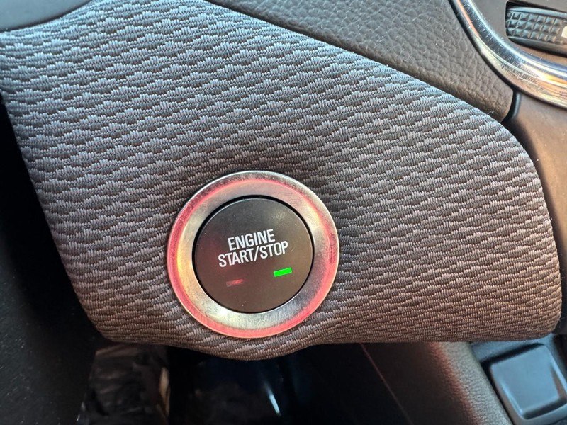 Chevrolet Cruze Vehicle Full-screen Gallery Image 21
