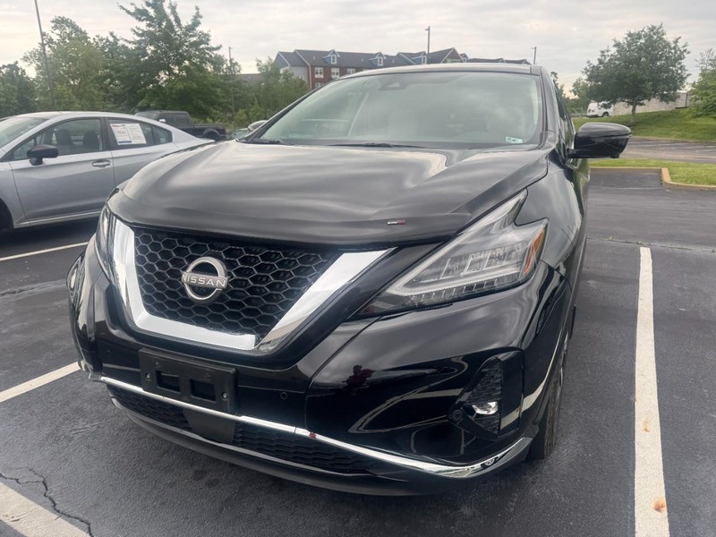 Nissan Murano Vehicle Image 02