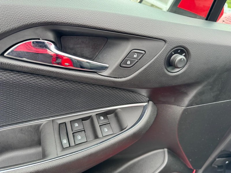 Chevrolet Cruze Vehicle Image 19