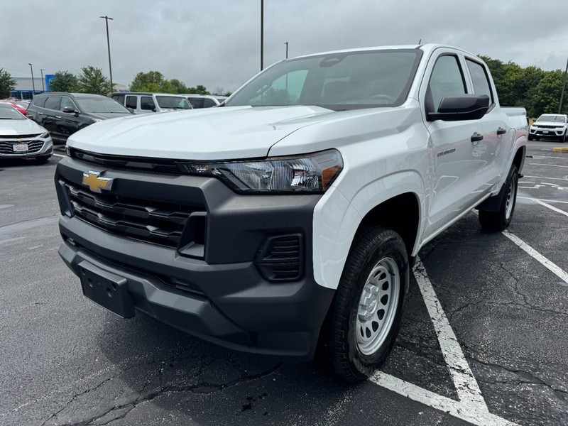 Chevrolet Colorado Vehicle Full-screen Gallery Image 08