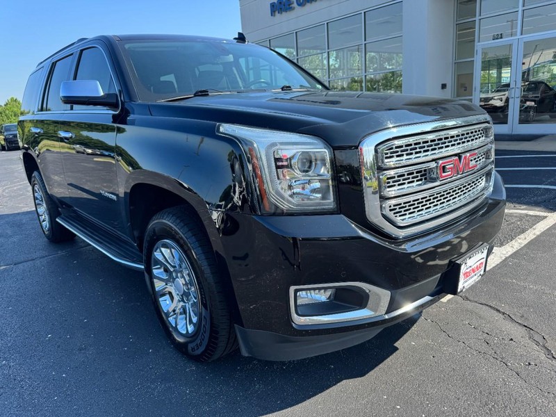 GMC Yukon Vehicle Image 02