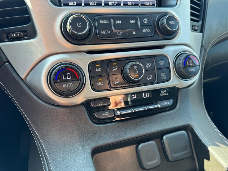 GMC Yukon Vehicle Image 19
