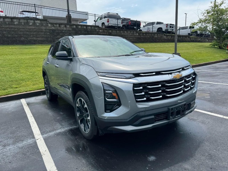 Chevrolet Equinox Vehicle Image 04