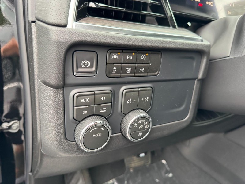 Chevrolet Tahoe Vehicle Image 10