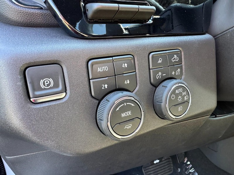 Chevrolet Silverado 1500 Vehicle Image 13